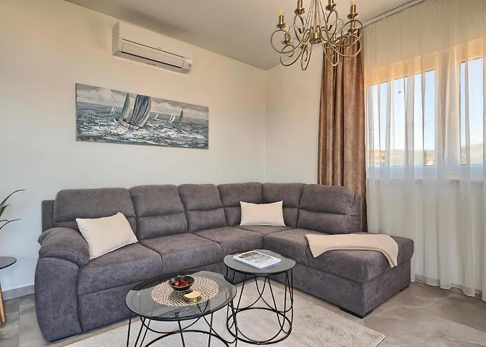 Doris' Place - Sea View Flat Close To Apartment Slatine